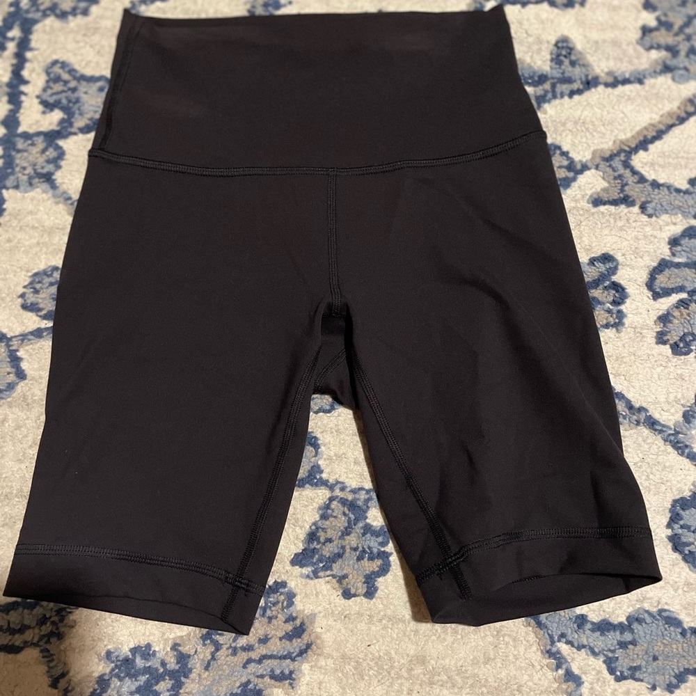 Lululemon wunder train biker shorts.